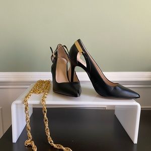 Jada Brave Point Black Heels with Gold Accent